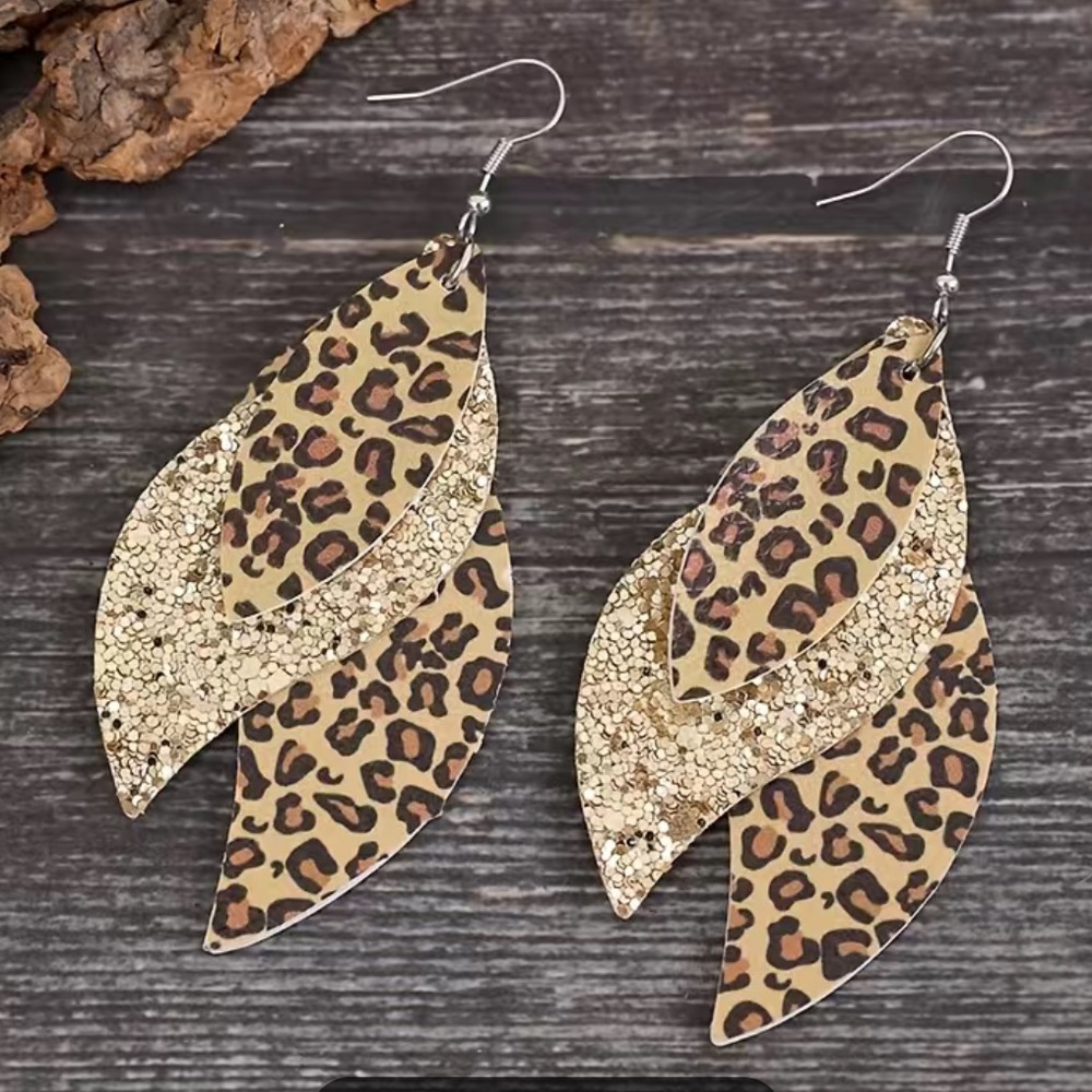 Vintage Triple Leopard PU Leather Sequin Layer Earrings 💛BRAND NEW